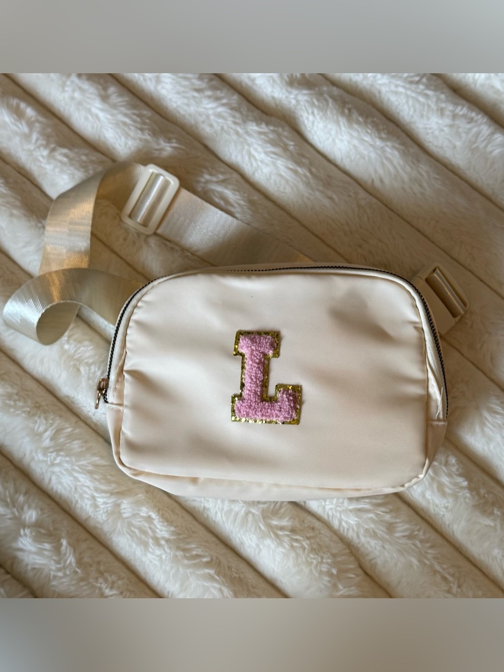 Letter L Fanny Pack Waist Bag Ivory Cream with Pink L. Stony Lulu Belt Brand New